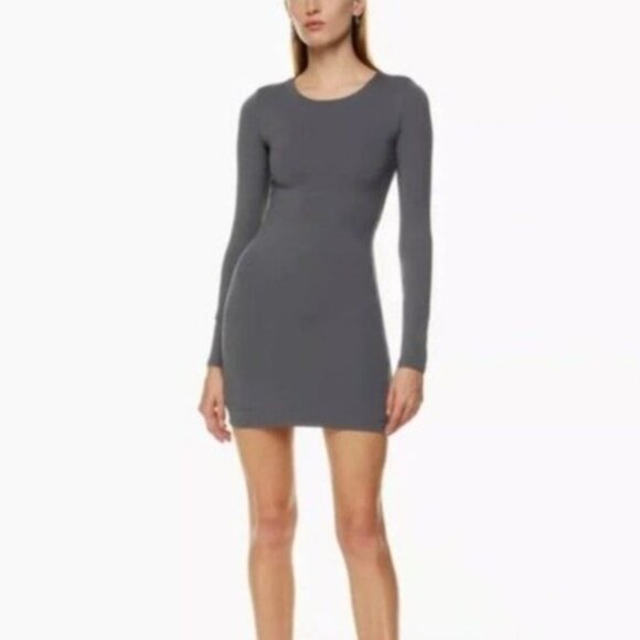 Babaton Contour Crew Dress Long Sleeve Gray Charcoal Stretch Womens Size M NEW - Picture 1 of 9